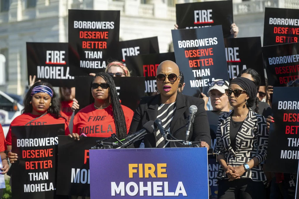 Biden announces 4.7 billion in new student loan ahead of