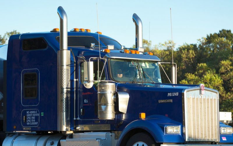 Trump says U.S. will impose new tariffs on heavy trucks, drugs and kitchen cabinets  – EVOL